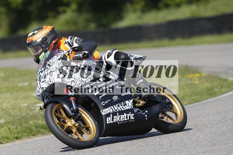 /12 30.04.2025 Speer Racing ADR/Gruppe gruen/backside